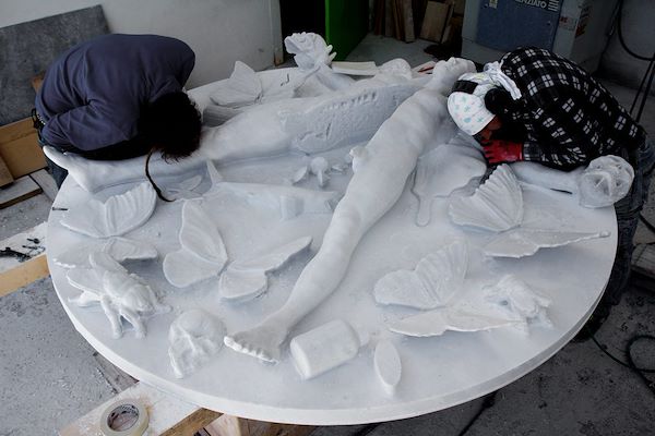 Work In Progress – Fresatura a Robot e rifinitura a mano per la scultura The Shark (Omaggio a Damien Hirst) (Foto Laura Veschi):
