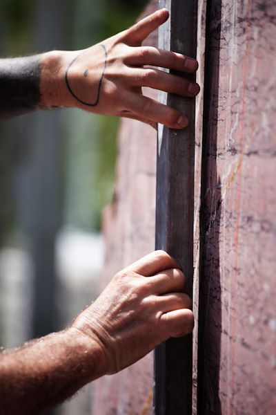 Work in progress-Selezione del blocco, taglio con sagomatrice a due assi e fresatura Robot della copia di San Bartolomeo Scorticato realizzata da Barry X Ball all’interno degli studi di TorArt (foto a cura di Laura Veschi):
