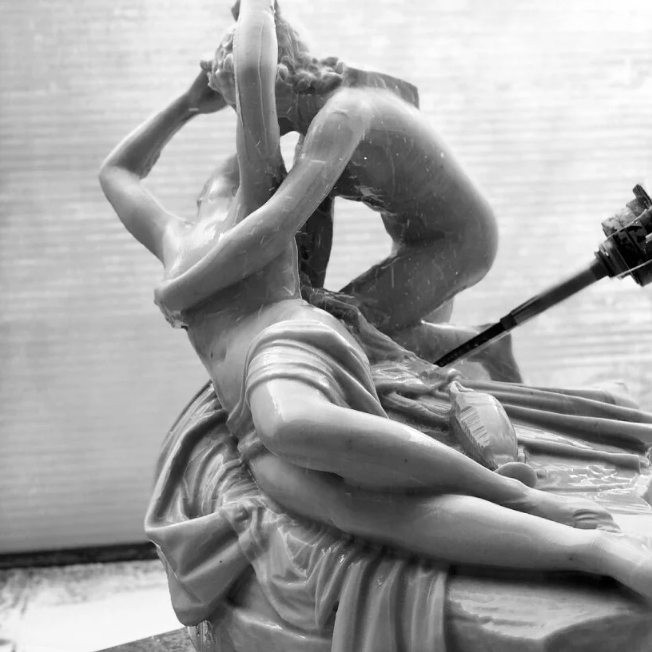 Il robot che replica fedelmente i capolavori dell’arte